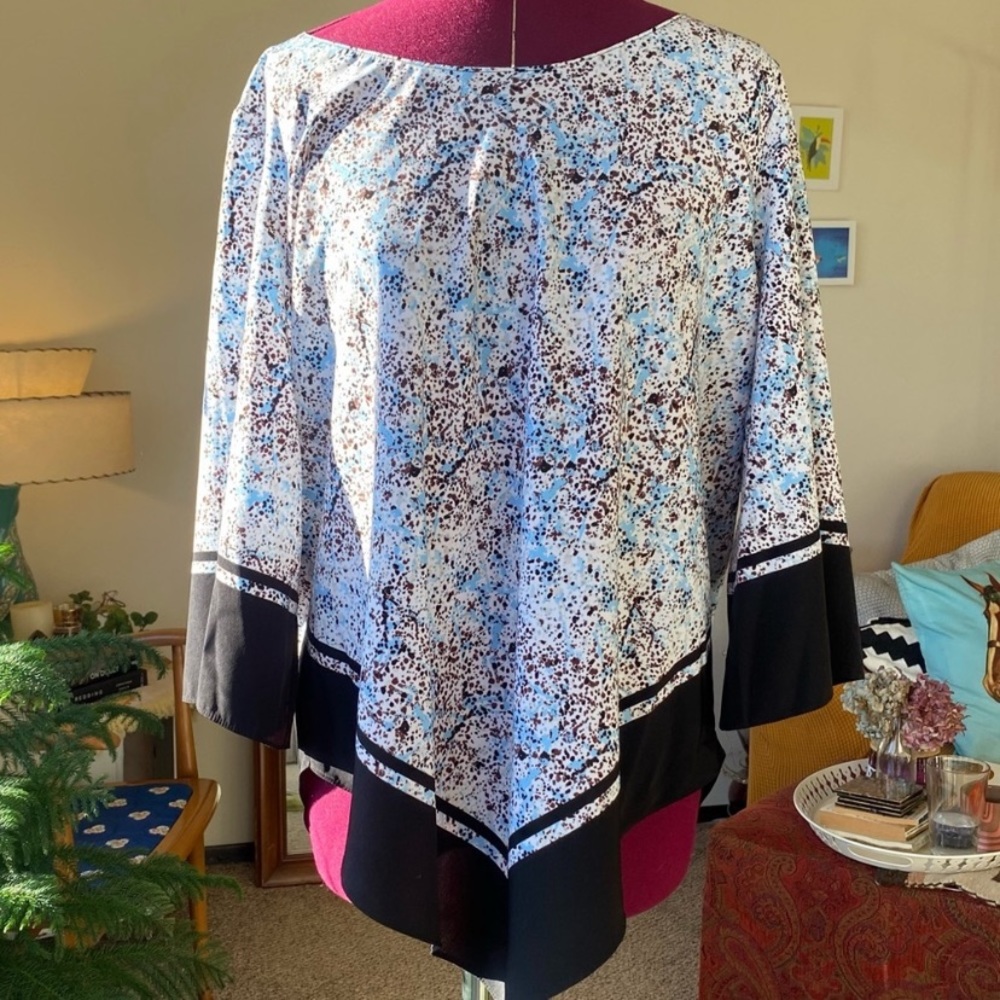 V Hem Tunic Style Top